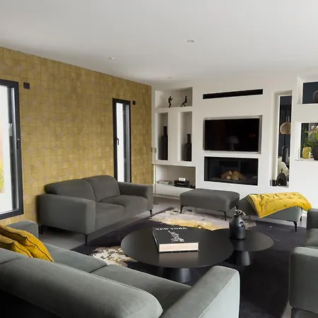 Cobalt - Pool & Rooftop Sea View *