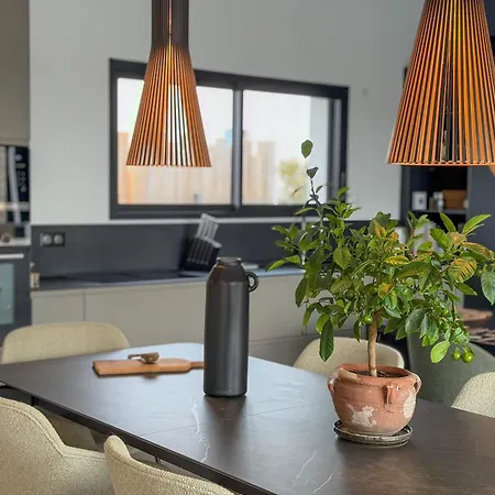 Villa Cobalt - Pool & Rooftop Sea View