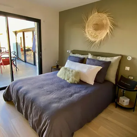 Villa Cobalt - Pool & Rooftop Sea View *