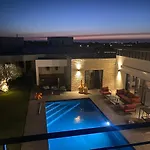 Cobalt - Pool & Rooftop Sea View