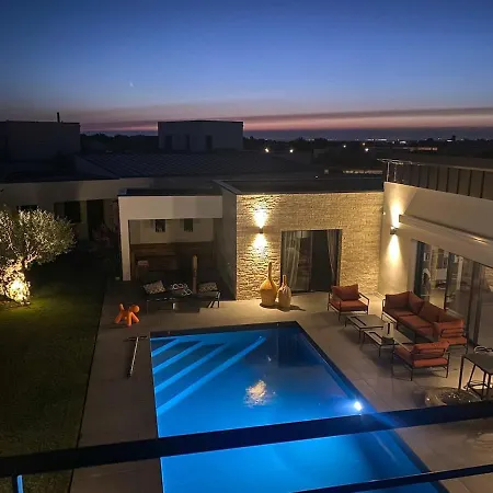 Cobalt - Pool & Rooftop Sea View